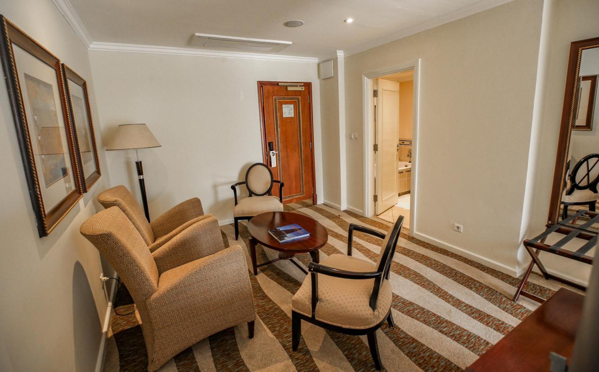 Kigali Serena Hotel Exterior foto